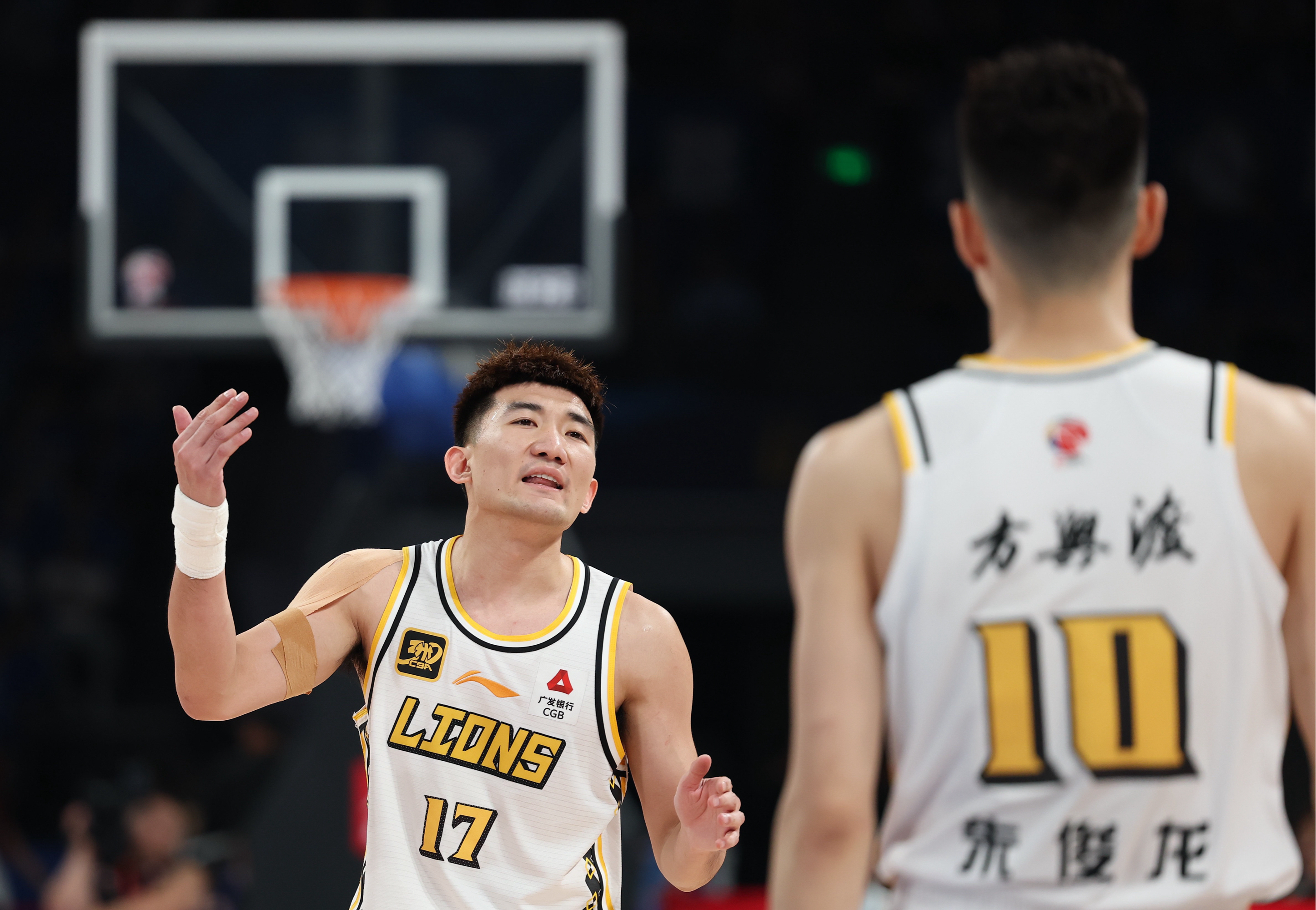 九游下载-关于浙江稠州迎CBA季后赛关键赛，关键时刻再遭质疑，质疑声仍在，团队化学反应显著的信息