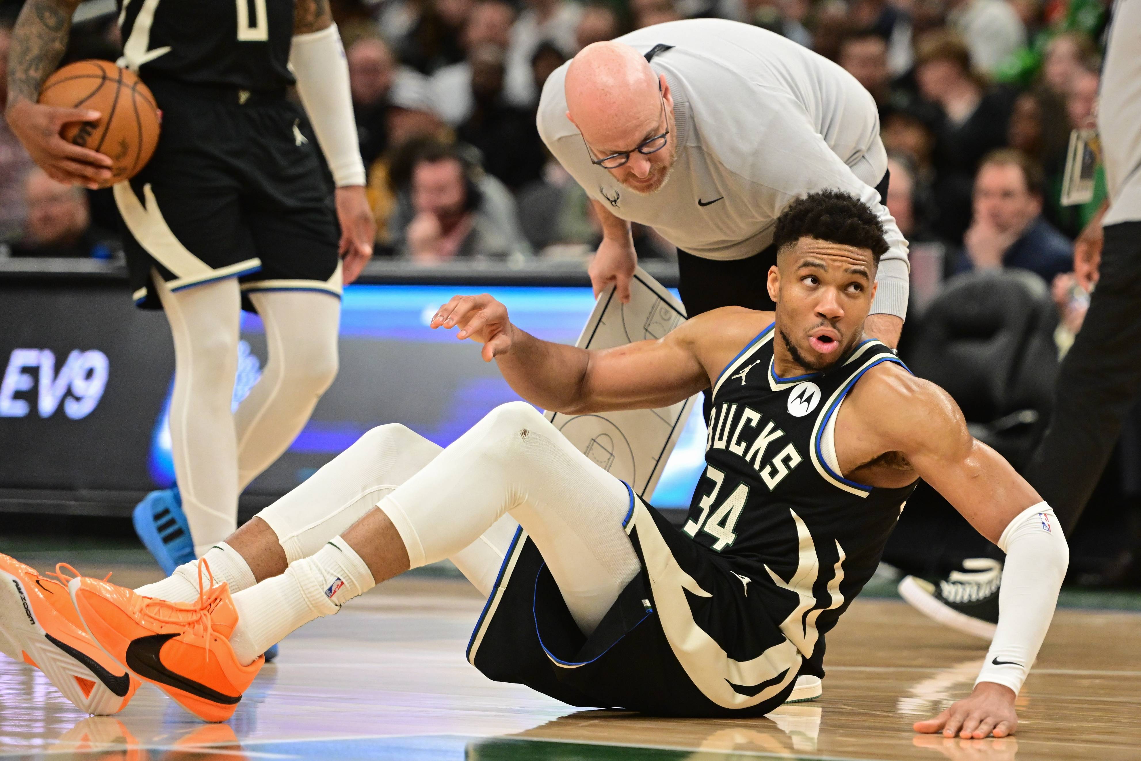 9游官网入口-包含关键时刻体能课后，密尔沃基雄鹿状态回暖备战NBA总决赛，底气十足，数据趋势出现新变化的词条