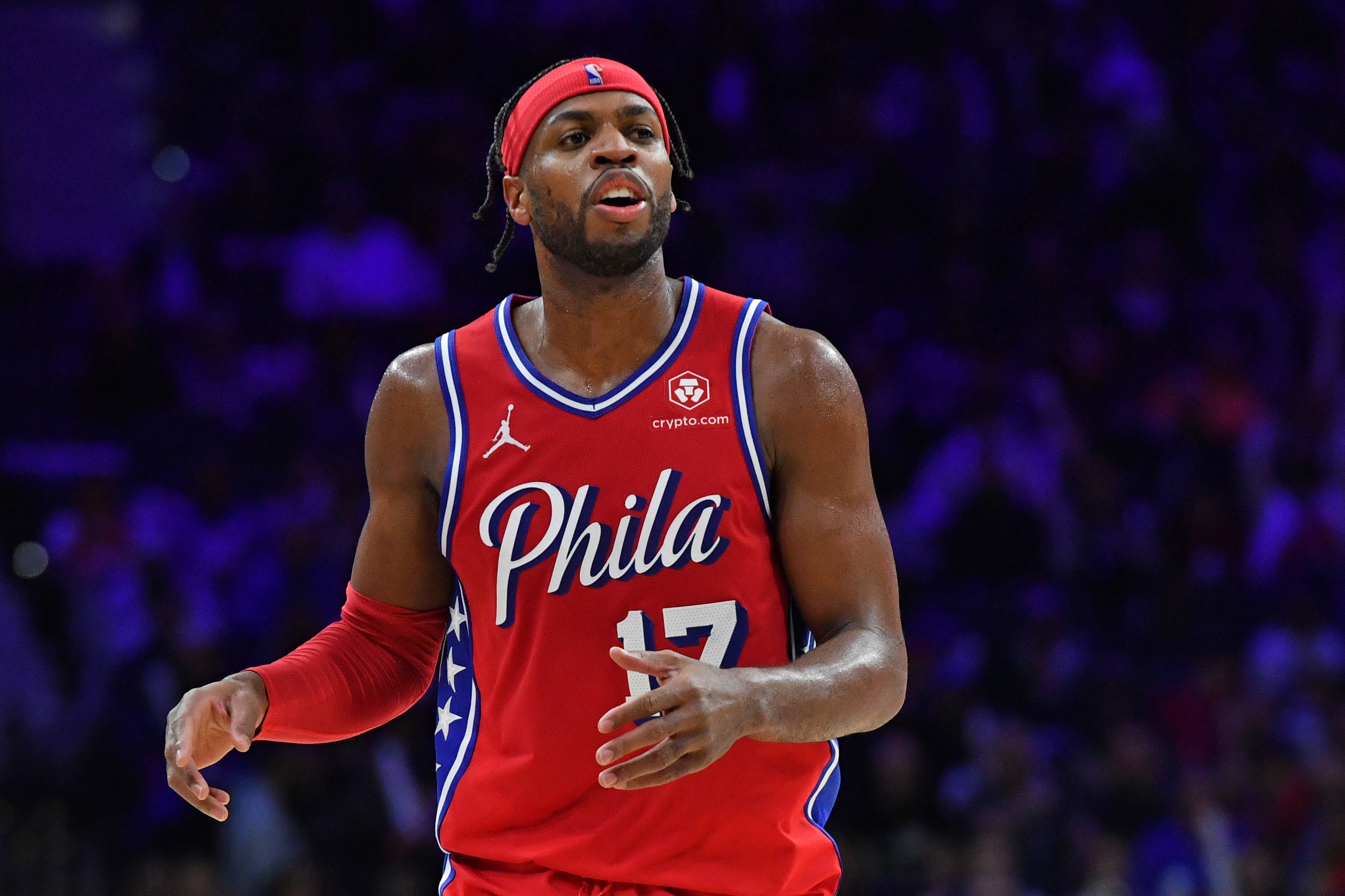 九游体育-关于赛地聚焦：NBA季后赛清晨热度飙升，达拉斯独行侠回应争议，气氛紧张，球探报告显示潜力的信息